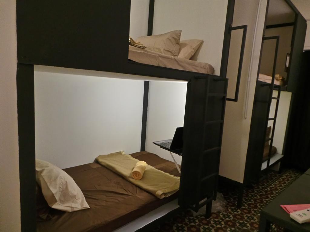 Hotel 28 Bahari George Town Pokoj fotografie