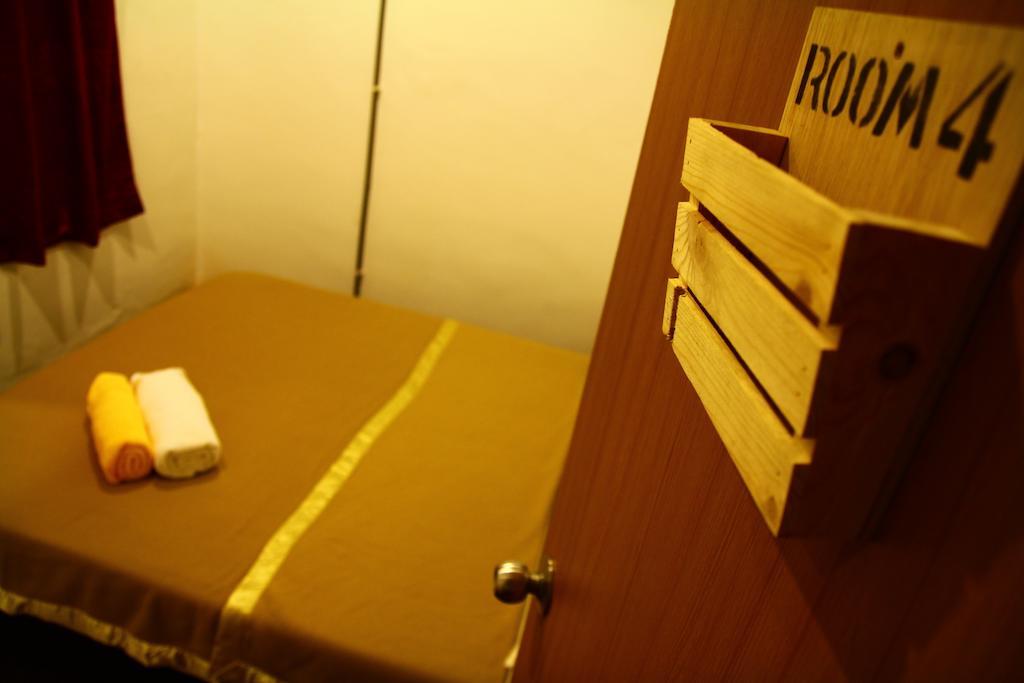 Hotel 28 Bahari George Town Pokoj fotografie